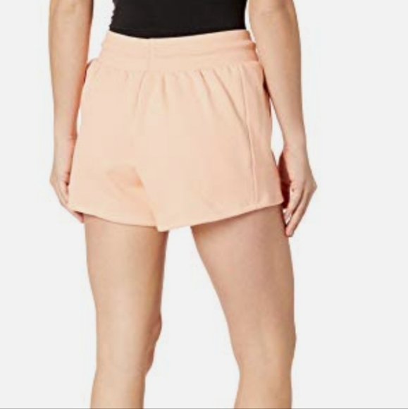 Champion Reverse Weave Women's Shorts Spring Apricot NWT - Picture 3 of 5